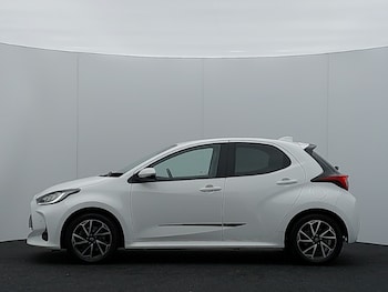 Used Toyota Yaris 2023 for sale - 76160824: Photo 4