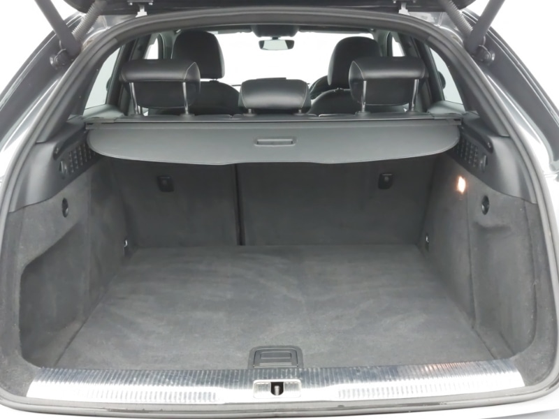 Used Audi Q3 2016 for sale - 76238224: Photo 8