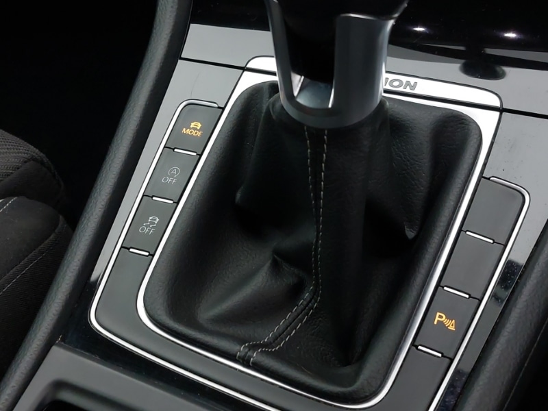 Used Volkswagen Golf 2016 for sale - 77020754: Photo 16