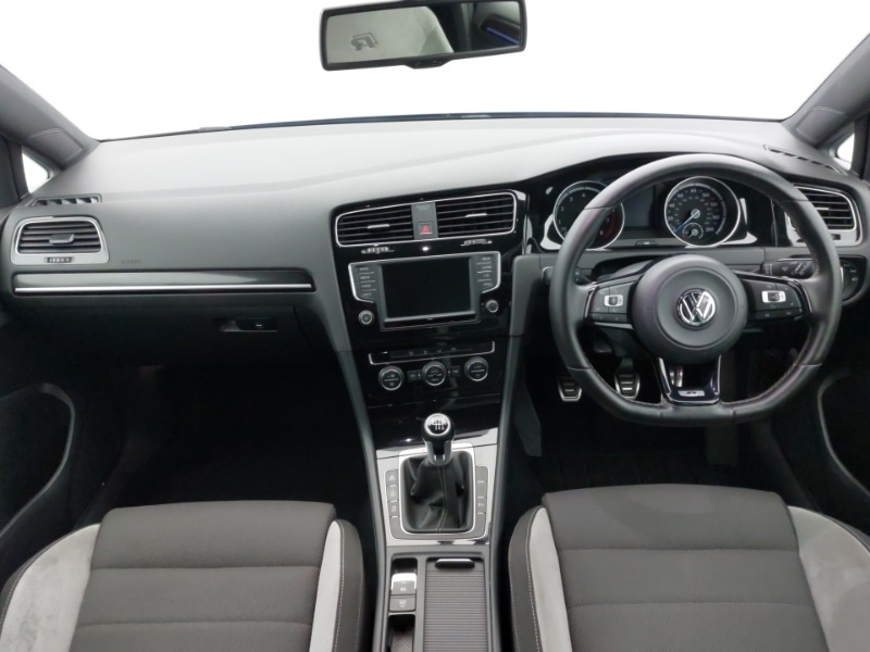 Used Volkswagen Golf 2016 for sale - 77020754: Photo 2