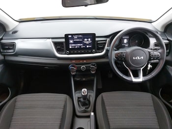 Used Kia Stonic 2024 for sale - 79087163: Photo