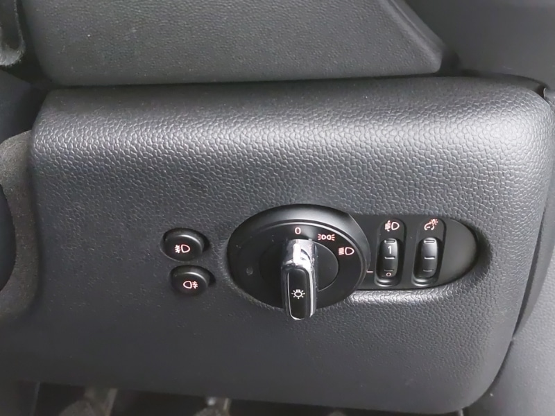 Used MINI Hatch 2018 for sale - 78079882: Photo 18