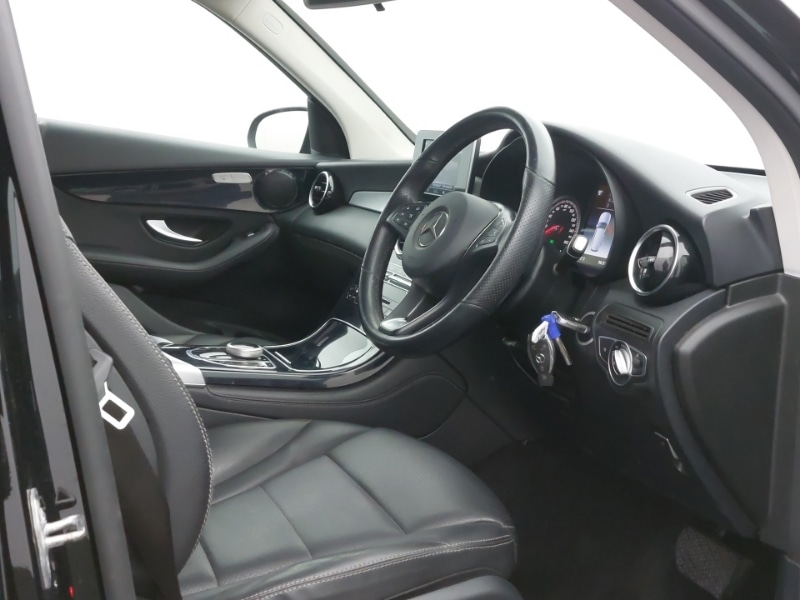 Used Mercedes-Benz GLC 2019 for sale - 78065711: Photo 12