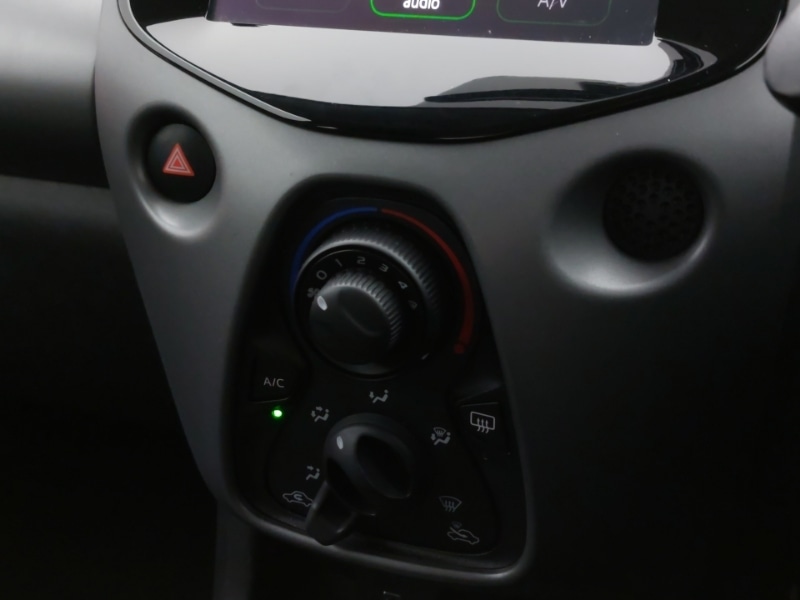 Used Toyota AYGO 2019 for sale - 76475551: Photo 15