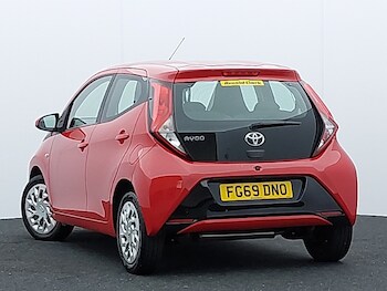 Used Toyota AYGO 2019 for sale - 76475551: Photo