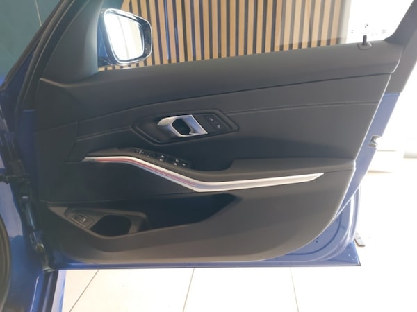 Used BMW 3 Series 2024 for sale - 75245595: Photo 10