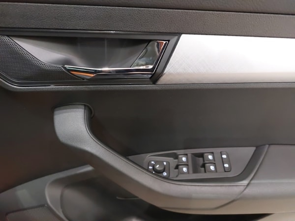 Used Skoda Karoq 2025 for sale - 76217876: Photo 10