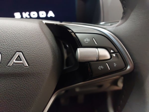 Used Skoda Karoq 2025 for sale - 76217876: Photo 14