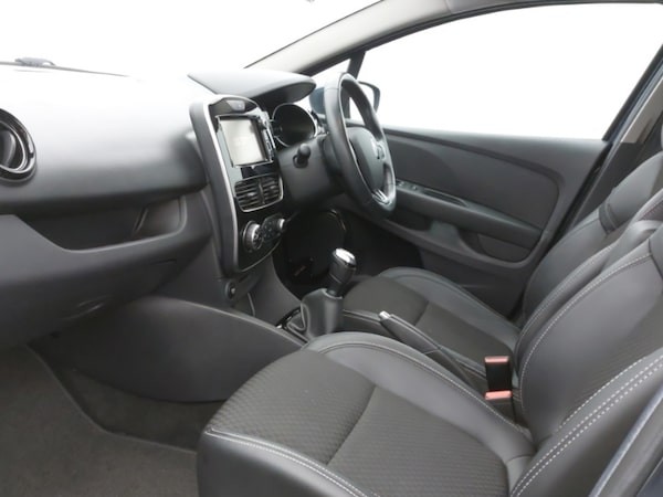 Used Renault Clio 2018 for sale - 76208314: Photo 5