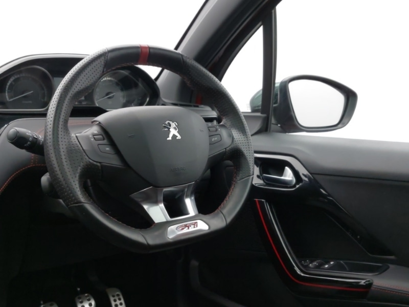 Used Peugeot 208 2017 for sale - 76583686: Photo 10