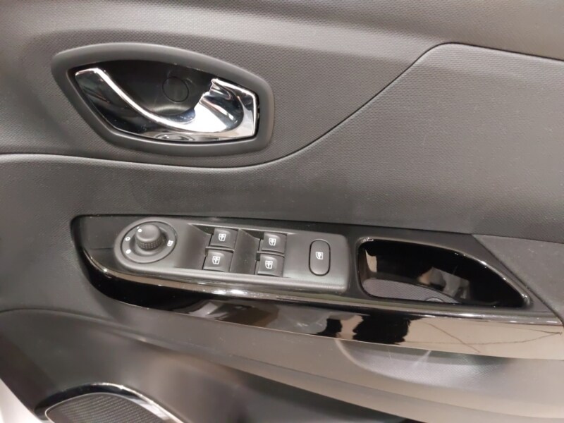 Used Renault Captur 2015 for sale - 77556244: Photo 10