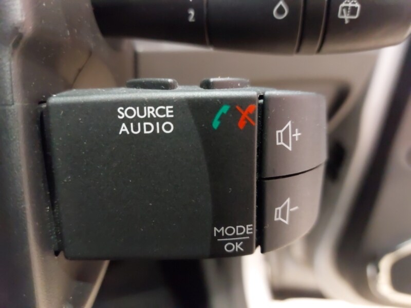 Used Renault Captur 2015 for sale - 77556244: Photo 18