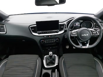 Used Kia Ceed 2021 for sale - 76208433: Photo 2