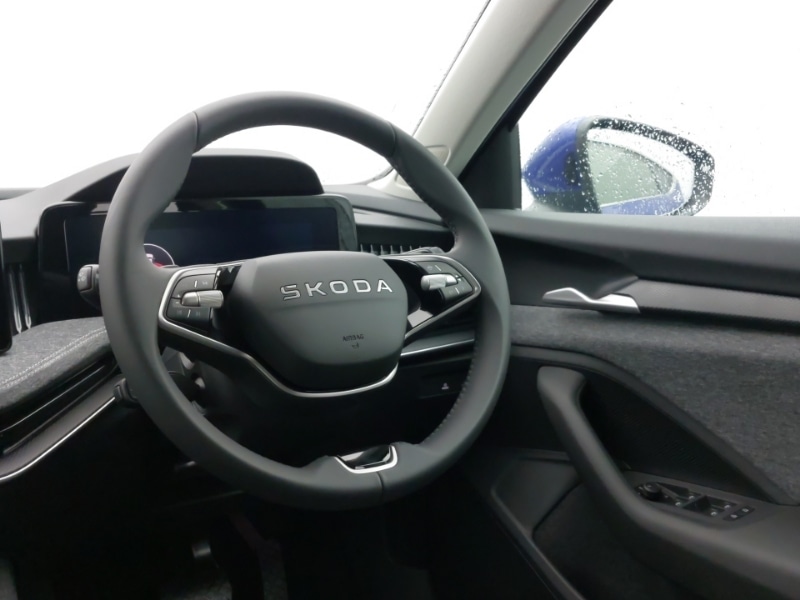 Used Skoda Superb 2025 for sale - 76947373: Photo 10