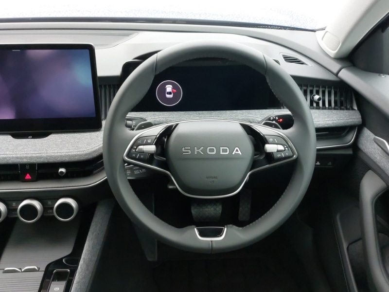 Used Skoda Superb 2025 for sale - 76947373: Photo 7