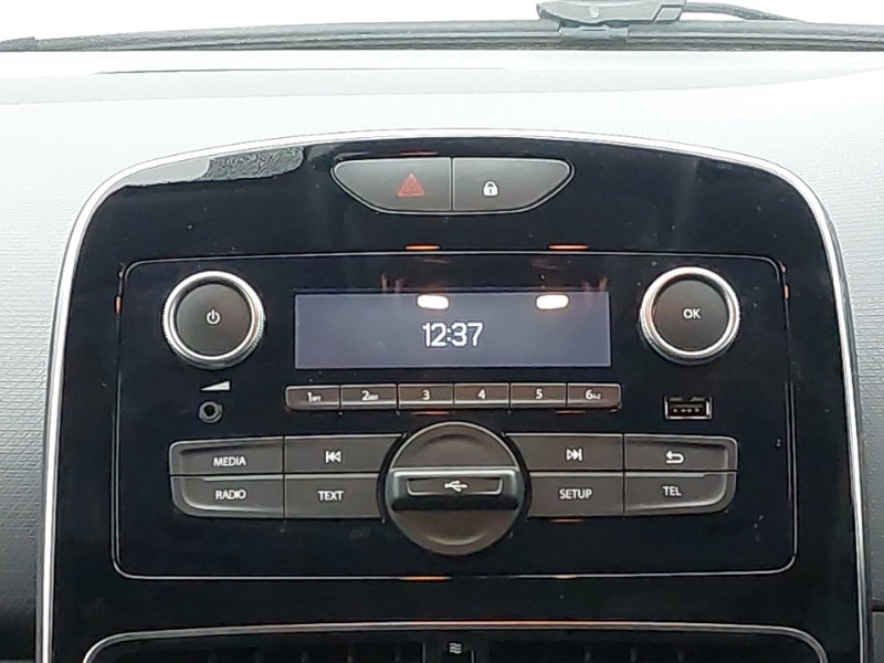 Used Renault Clio 2018 for sale - 77154936: Photo 11