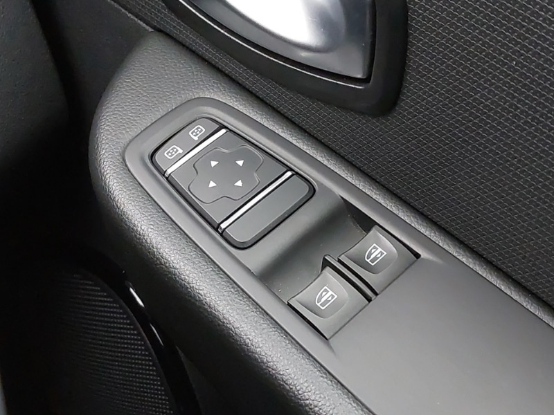 Used Renault Clio 2018 for sale - 77154936: Photo 19