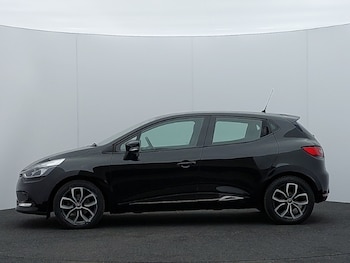 Used Renault Clio 2018 for sale - 77154936: Photo