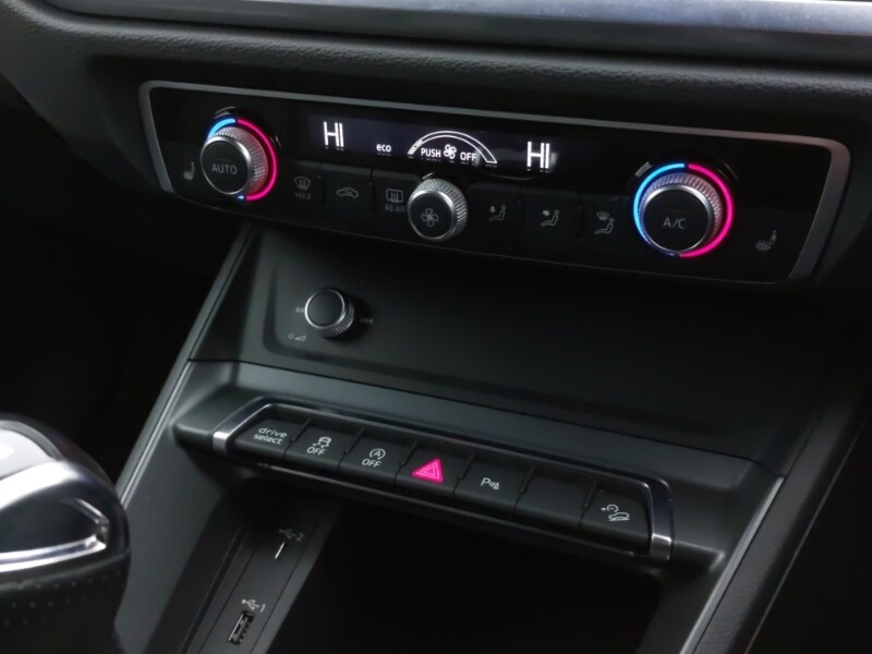 Used Audi Q3 2020 for sale - 76800138: Photo 15