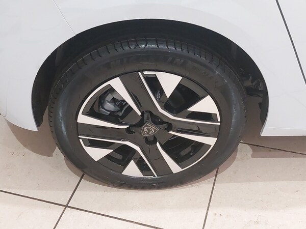 Used Peugeot 208 2025 for sale - 75285486: Photo 12