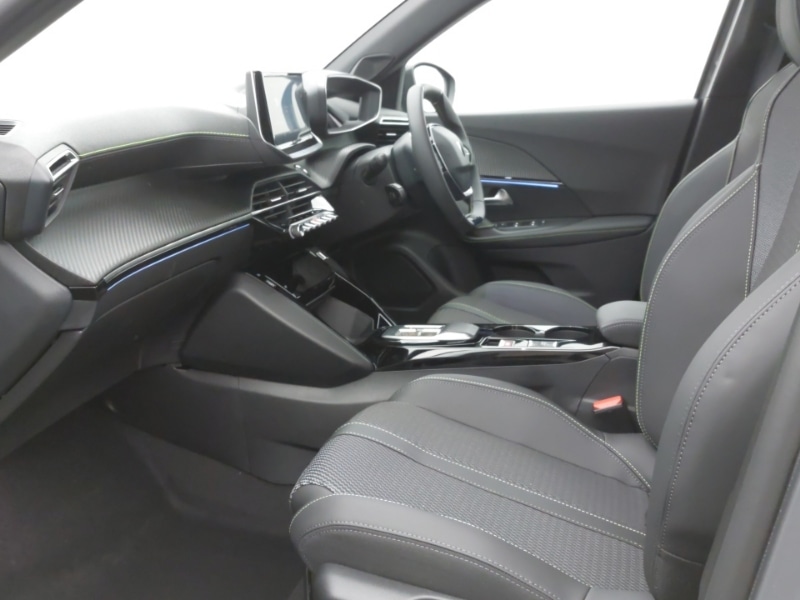 Used Peugeot 2008 2025 for sale - 76437824: Photo 5