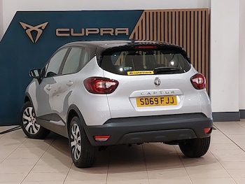 Used Renault Captur 2019 for sale - 75617958: Photo