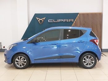 Used Hyundai i10 2018 for sale - 78411352: Photo