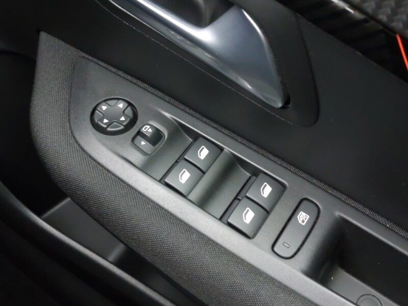 Used Peugeot 208 2022 for sale - 77873908: Photo 19