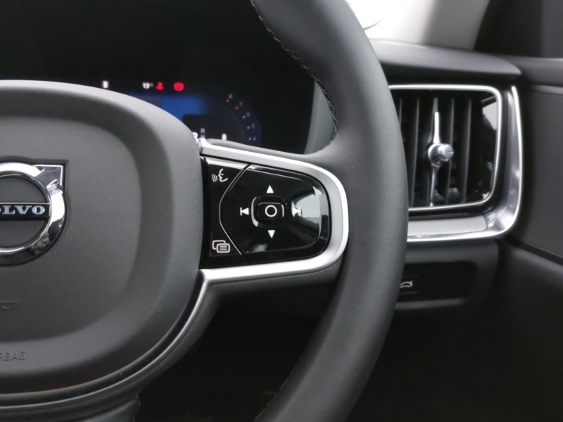 Used Volvo V60 2025 for sale - 78071340: Photo 18