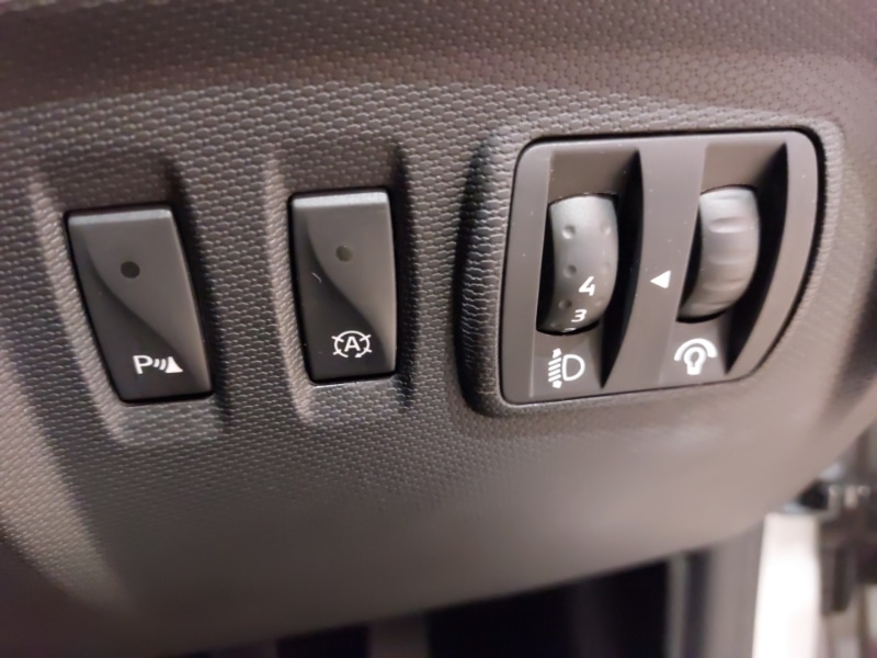 Used Renault Captur 2015 for sale - 78089219: Photo 14