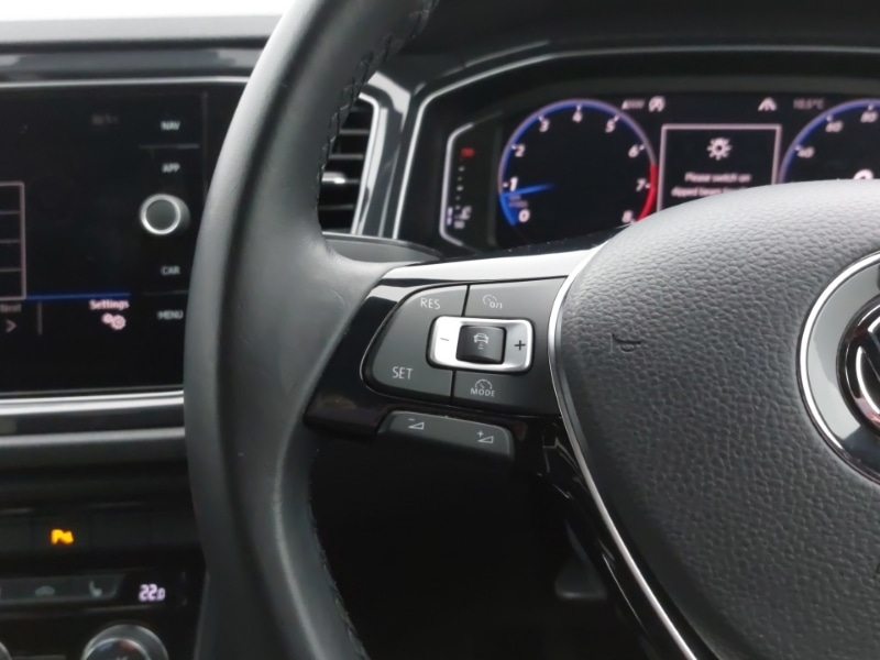 Used Volkswagen T-Roc 2018 for sale - 77922096: Photo 17