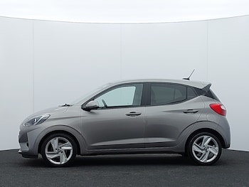 Used Hyundai i10 2021 for sale - 79195544: Photo