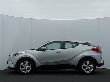 Used Toyota C-HR 2018 for sale - 79411524: Photo