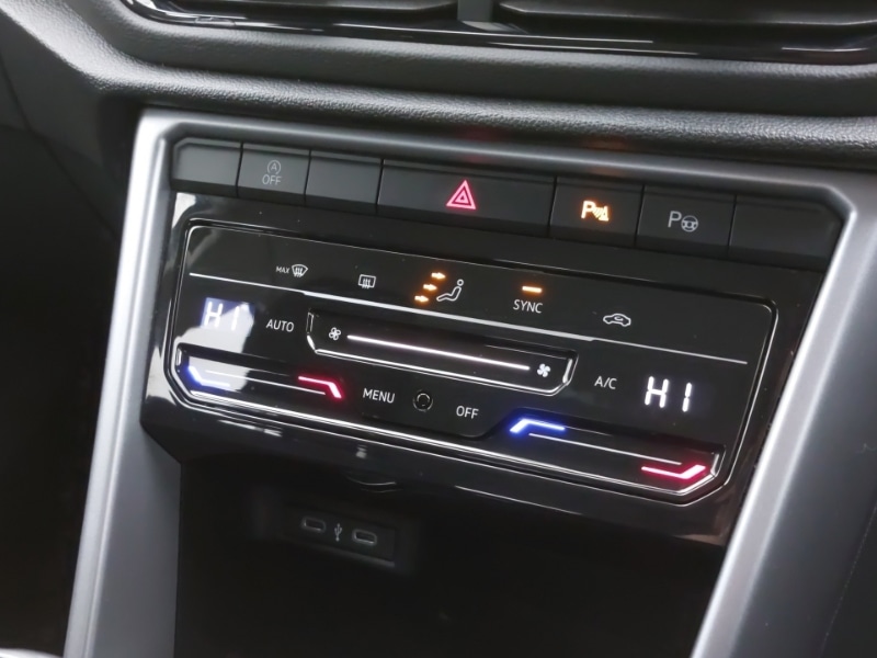 Used Volkswagen T-Roc 2023 for sale - 76351252: Photo 15