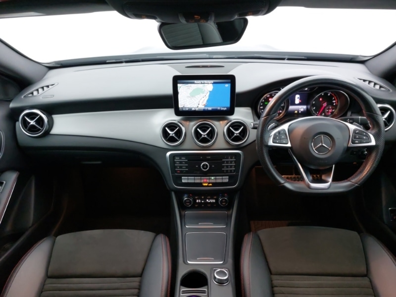 Used Mercedes-Benz GLA 2018 for sale - 78211396: Photo 2