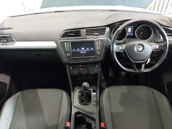 Used Volkswagen Tiguan 2017 for sale - 75652501: Photo