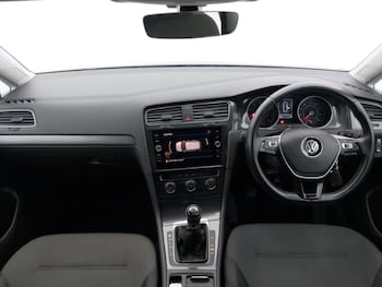 Used Volkswagen Golf 2018 for sale - 77852659: Photo