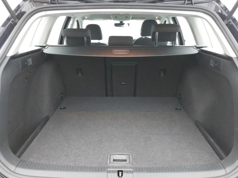 Used Volkswagen Golf 2018 for sale - 77852659: Photo 8