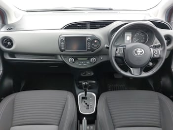 Used Toyota Yaris 2017 for sale - 78428454: Photo