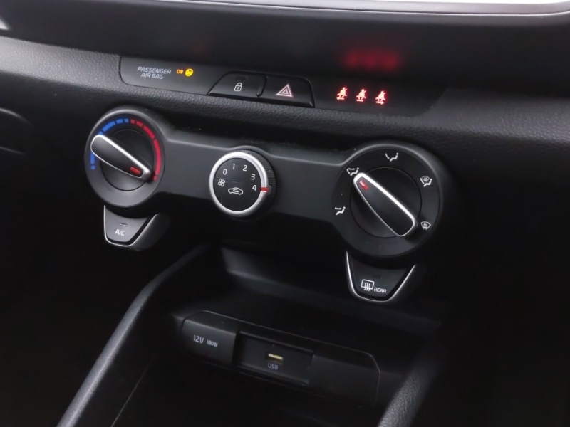 Used Kia Stonic 2022 for sale - 77008669: Photo 15