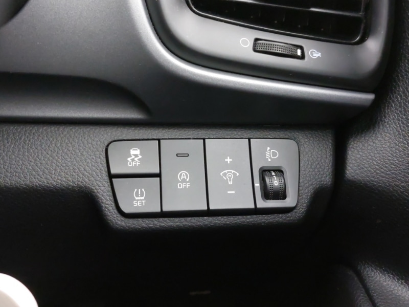 Used Kia Stonic 2022 for sale - 77008669: Photo 19