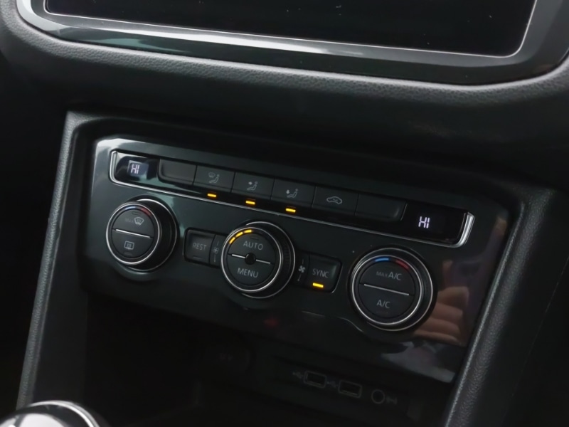 Used Volkswagen Tiguan 2018 for sale - 77219281: Photo 15