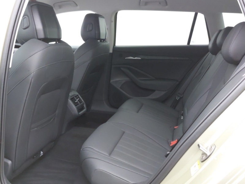 Used Skoda Superb 2025 for sale - 76947316: Photo 6