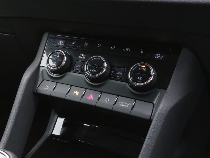 Used Skoda Karoq 2025 for sale - 76947389: Photo 15