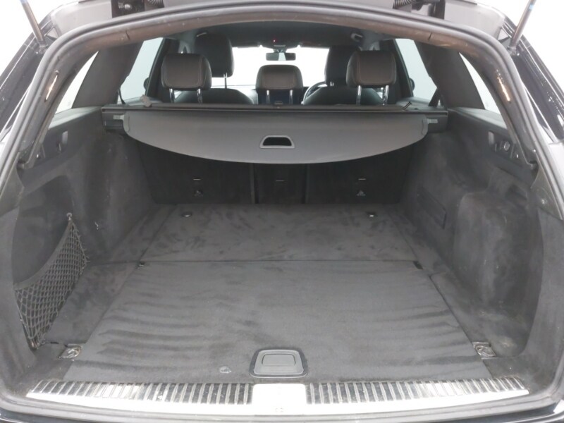 Used Mercedes-Benz E Class 2018 for sale - 76737199: Photo 8