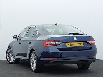 Used Skoda Superb 2017 for sale - 79231456: Photo