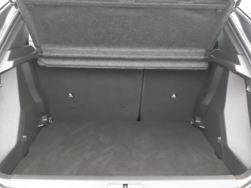 Used Peugeot 2008 2022 for sale - 76543848: Photo 8