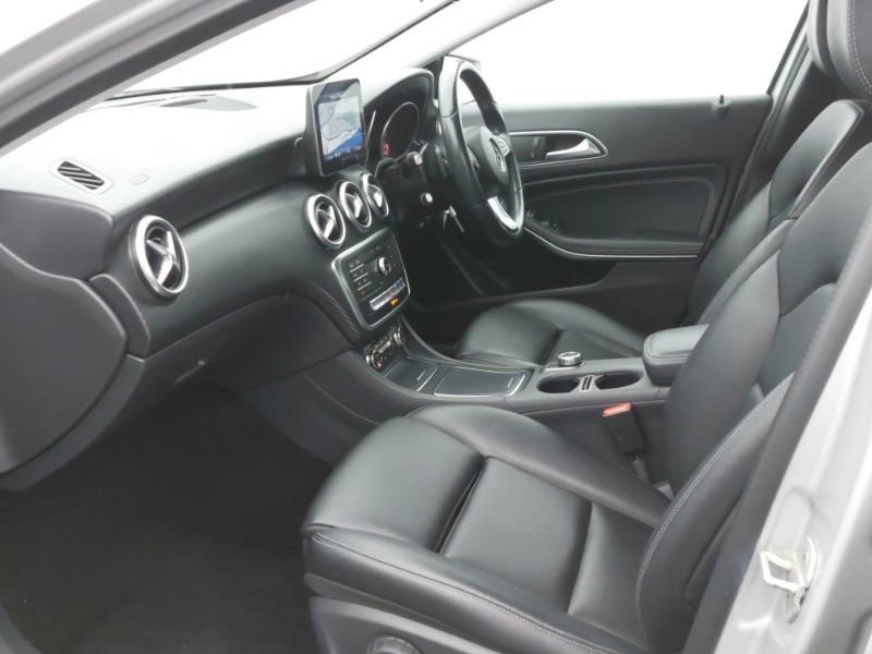 Used Mercedes-Benz A-Class 2018 for sale - 77530898: Photo 5