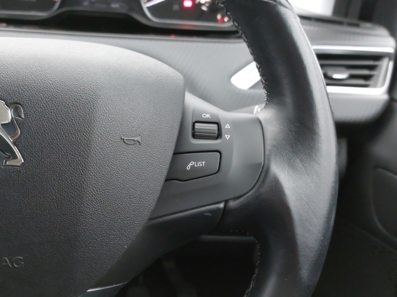 Used Peugeot 208 2019 for sale - 76393133: Photo 17