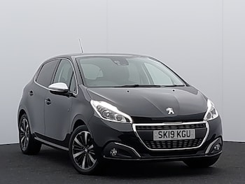 Peugeot - 208